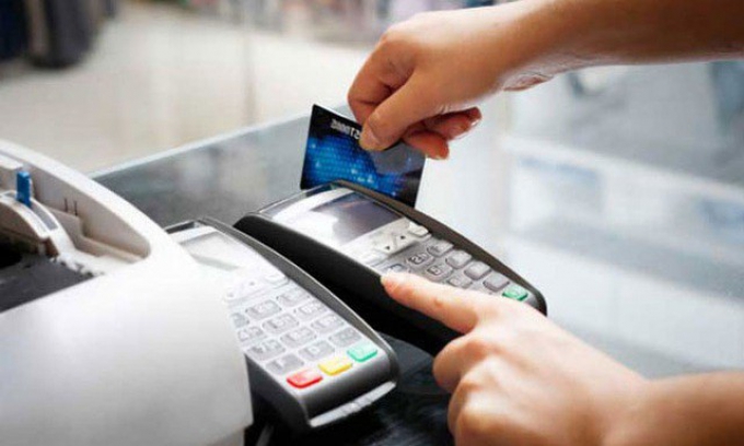 Sau thời gian "ngủ đông", ngân hàng Việt "phá băng" thẻ tín dụng nội địa